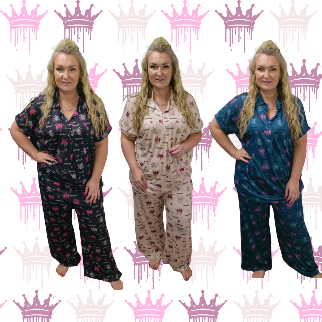 QTL - Soft Pyjama Set - Supersoft, super stretchy, 3 quarter button, pocket on top, split on side of top, cozy, snuggle , night time , bedtime